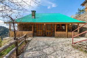 ELIVAAS 3 BHK Cottage with Garden & Sauna - Silvana