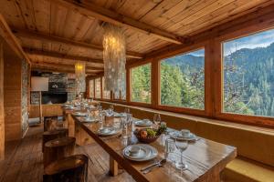 ELIVAAS 3 BHK Cottage with Garden & Sauna - Silvana