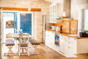 Beautiful Villa Torre IV with sauna in Tar