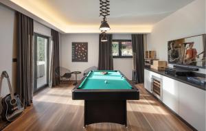 5 Bedroom Lovely Home In Sveta Marina