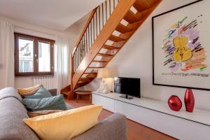 Poggio Imperiale Apartment by Mamo Florence