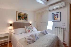 Poggio Imperiale Apartment by Mamo Florence