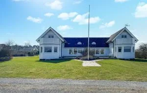 5 Bedroom Stunning Home In Köpingsvik - Kårehamn