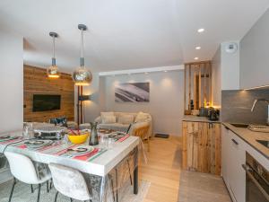 Bel appartement 3 pièces avec wifi, garage et terrasse, pied des pistes, résidence neuve à Val-dIsère - FR-1-694-331