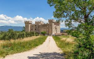 1 Bedroom Beautiful Home In Porchiano