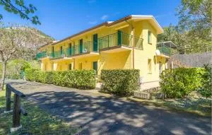 Awesome Apartment In Deiva Marina - Ziona