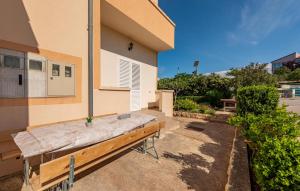 Stunning Apartment In Maslenica