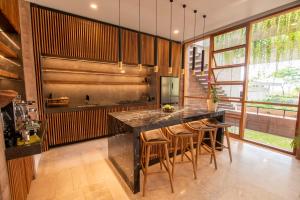 The Sinaba Orchards Pondhouse