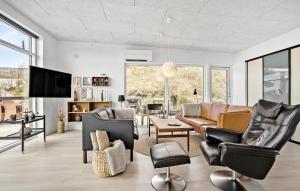 Stunning Home In Roslev With Kitchen