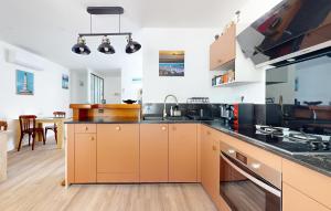 3 Bedroom Amazing Home In Royan