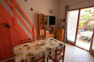 Maisons de vacances Charmante maison climatisee a 2km de la plage : photos des chambres