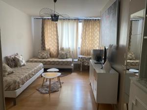 Cosy studio Paris Wagram