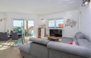 Gorgeous Apartment In Barbat With Wi-Fi