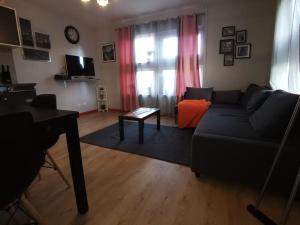 Appartements n1 F2 40m2 avec petit jardin : photos des chambres