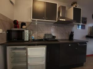 Appartements n1 F2 40m2 avec petit jardin : photos des chambres