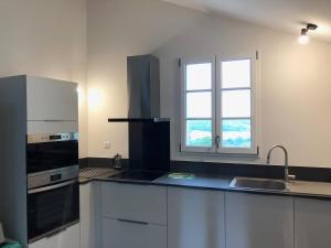 Maisons de vacances Newly converted barn, magnificent vues, garden and pool : photos des chambres
