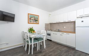 Stunning Apartment In Krk With Kitchen 