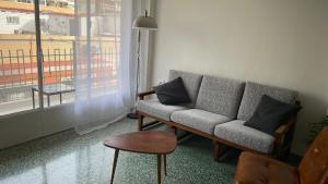 Luminoso piso cerca de la playa