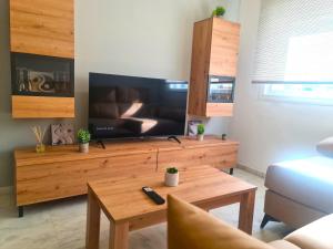 Ave Huelin 3Rooms - Alojamiento con Parking y AC