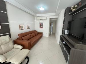 Meia Praia com estilo! 3 suítes, churrasqueira e garagem