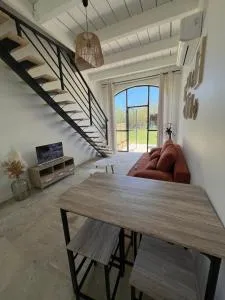 Beau P2, résidence avec piscine - Aigues-Mortes