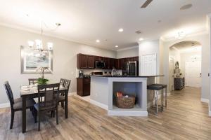 W448 - Cozy Townhouse With Themed Bedroom at Reunion