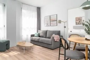 limehome Valencia Carrer d'Antonio Ferrandis - Сілья