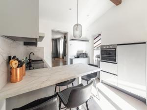 Charme in a Historic Bulding - Bologna Center