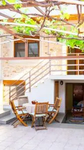 Stonewall Niche - Kástron