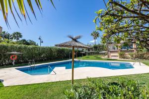 Perfect apartment on beach near Estepona RDR340