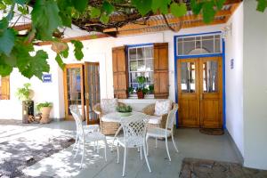 The Hudson Guesthouse & Suites