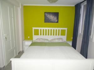 Athens Holargos apartment for up to 3 persons