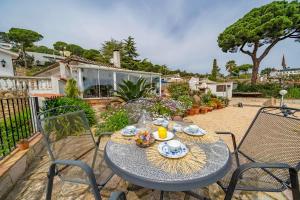 Valeries Lux Summer House