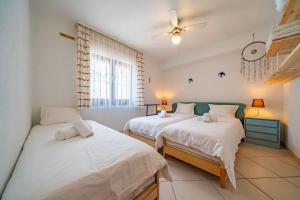 Valeries Lux Summer House