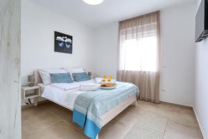 Apartments Bonaca with Jacuzzi