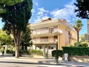 Homiday - Residenza Bizzarri - Mutignano