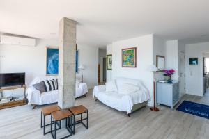 Ático con garaje en 1º línea de playa Almería