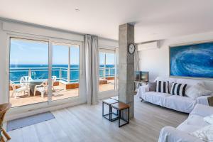 Ático con garaje en 1º línea de playa Almería