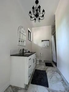 Central Oasis Private Pool BBQ