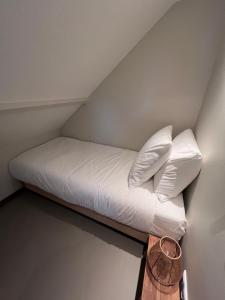 Van Heeckeren City Centre Studios Nes