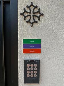 ORANGE STUDIO 24 24 Access