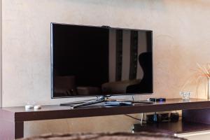 Vollga Seafront Suite by PS