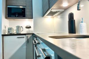 Aquarius at St. George Wharf