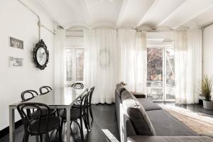 Eulalias Lodges Barcelona