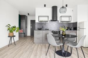 Serenity Apartament z wanną by Praia Apartments, Parking, Balkon, Polsat Ergo Plus Arena Gdańsk