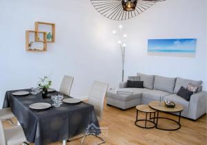 Grand Standing Hyères T3 - Vue mer - Piscine - Tennis