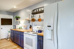 Sevierville Home with Mountain and Countryside Views