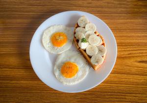 The Yellow Capsule Cancun Close to Airport