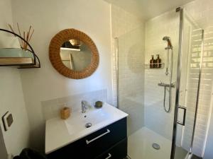 Villa au calme dans un domaine boisé