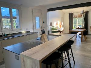 Villa au calme dans un domaine boisé